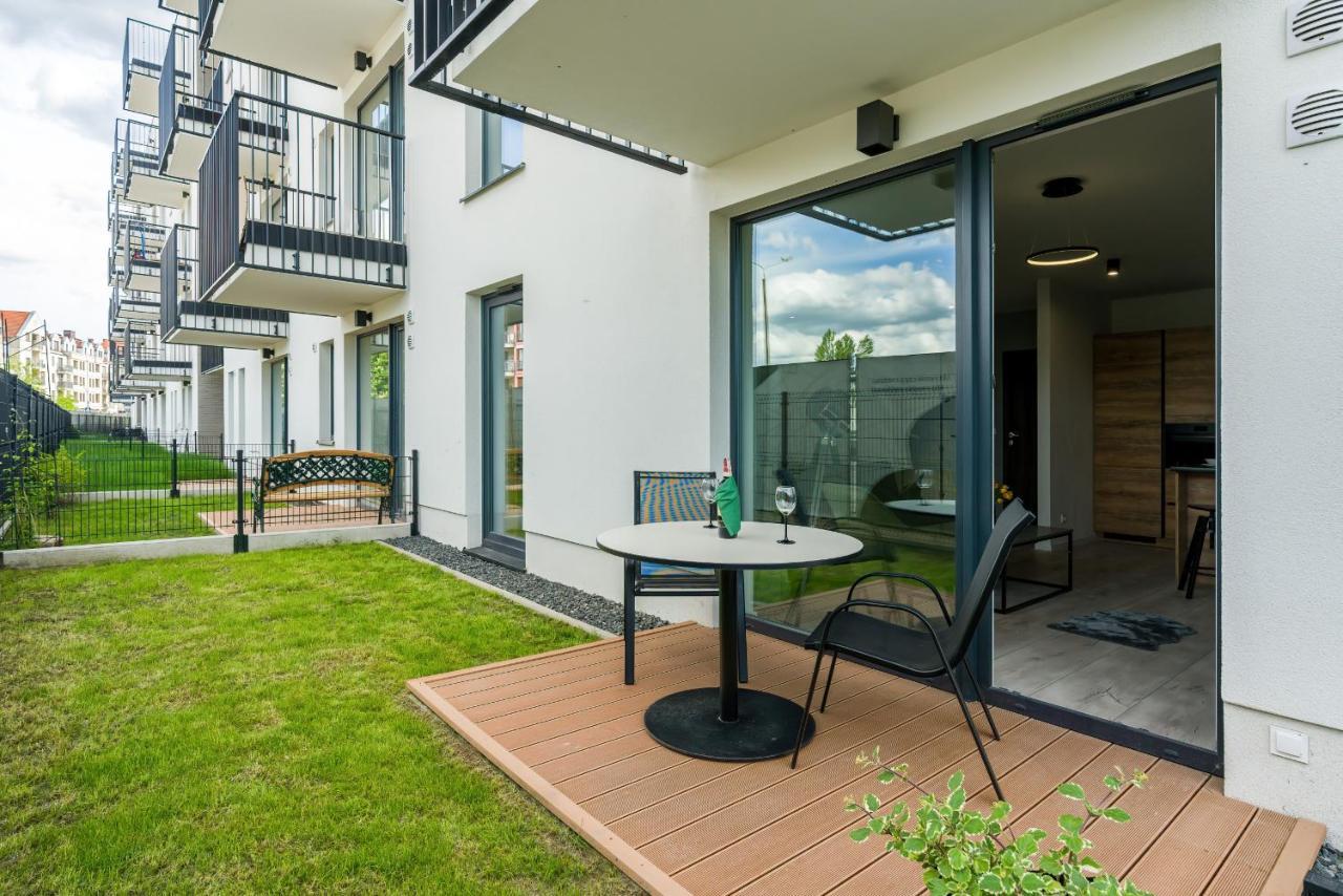 Esencja Apartments With Free Parking Garbary 104 By Noclegi Renters Posen Exterior foto