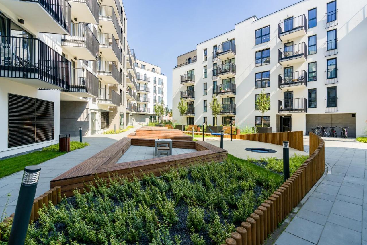 Esencja Apartments With Free Parking Garbary 104 By Noclegi Renters Posen Exterior foto