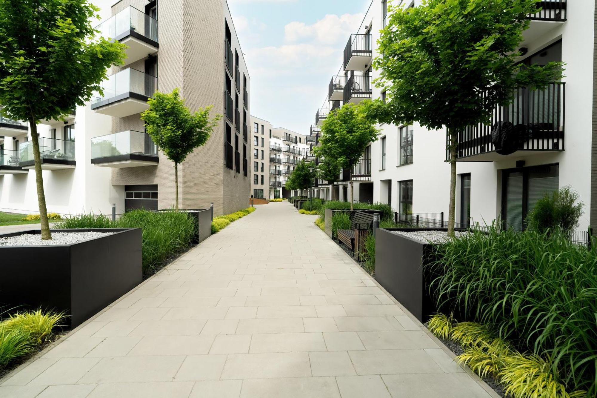 Esencja Apartments With Free Parking Garbary 104 By Noclegi Renters Posen Exterior foto